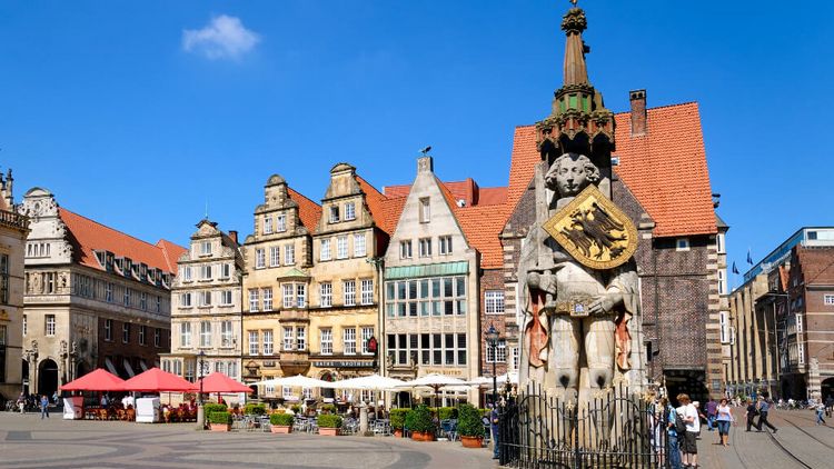 Bremer Roland auf dem Marktplatz der Hansestadt+