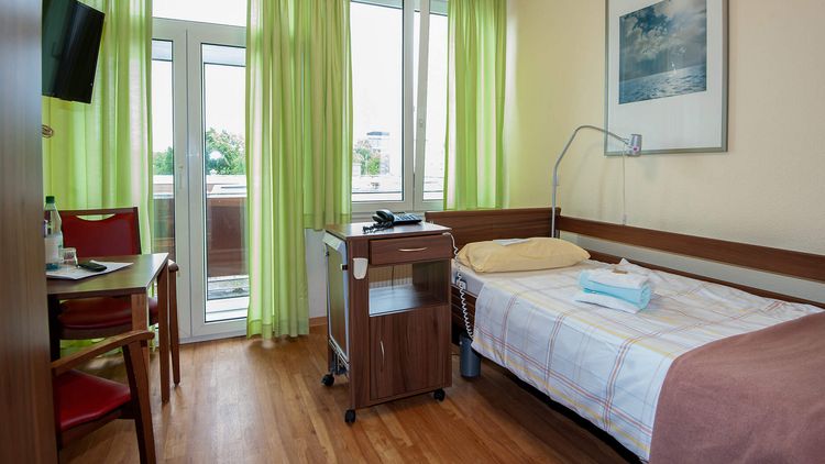 Zimmer in der MEDICLIN Reha-Klinik am Sendesaal